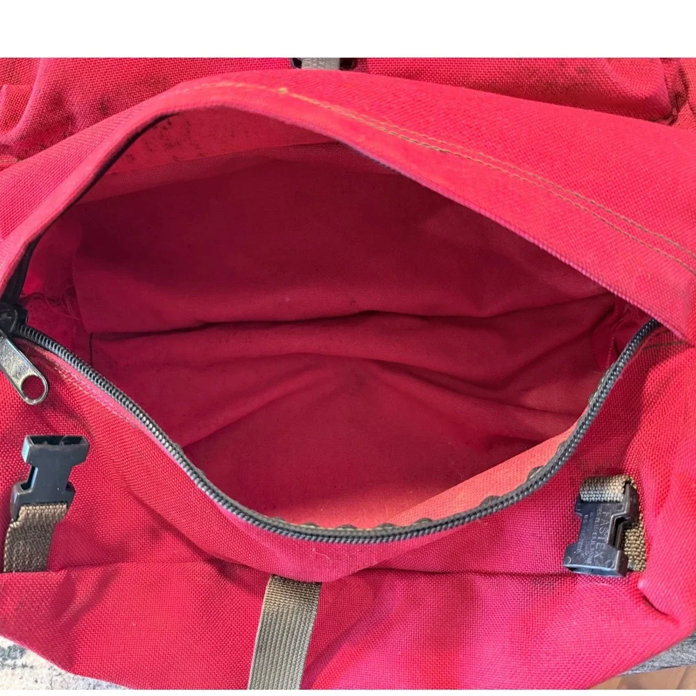 Vintage 1985 Helena Industries Red Canvas FSS Personal Gear Pack Backpack USA
